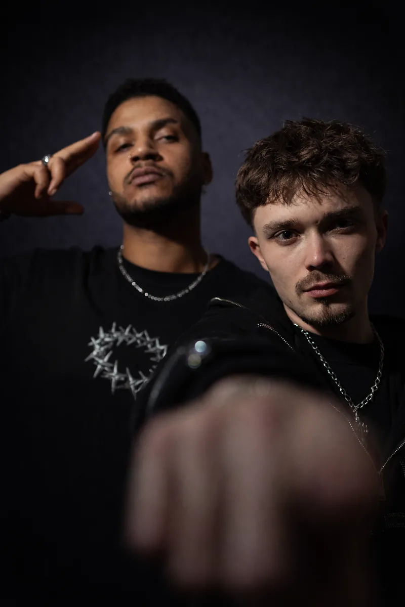 ØZMØZ and MALØ press portrait